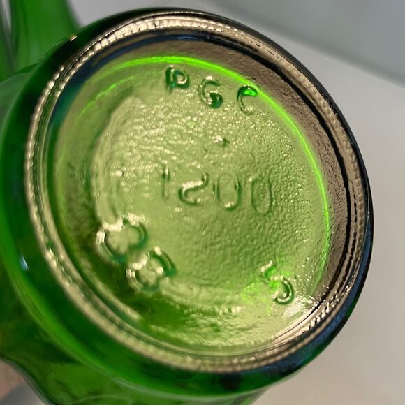 Set of 3 Vintage PGC Green Glass Flower Vases - Picture 7 of 7